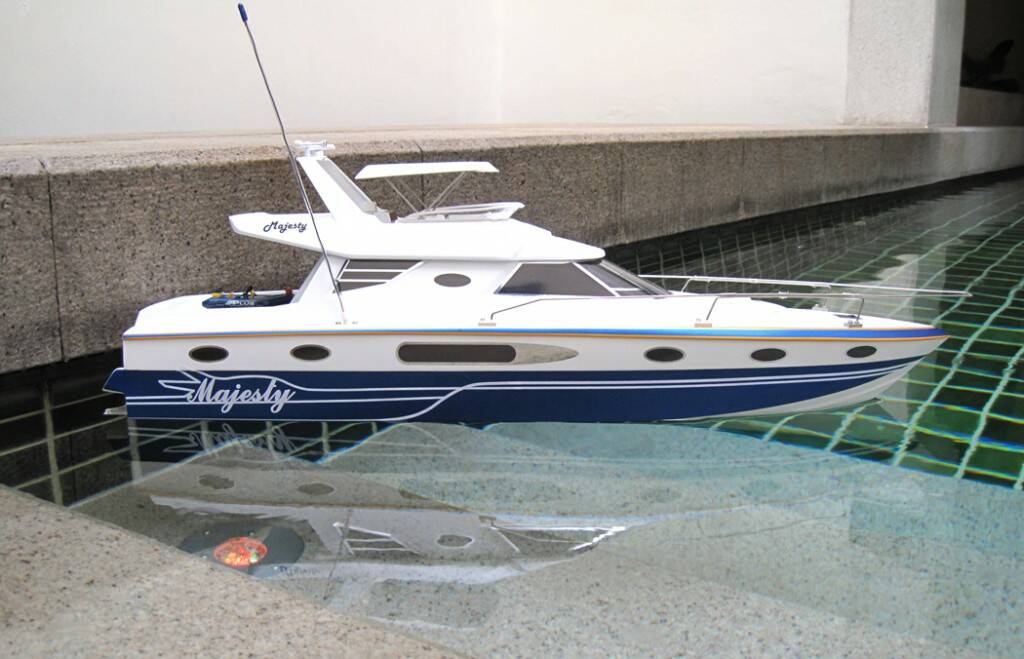 MAJESTY2013-1220-11.jpg