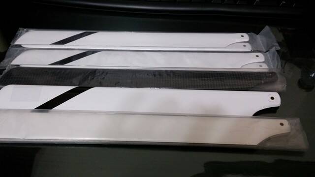 買太多><"