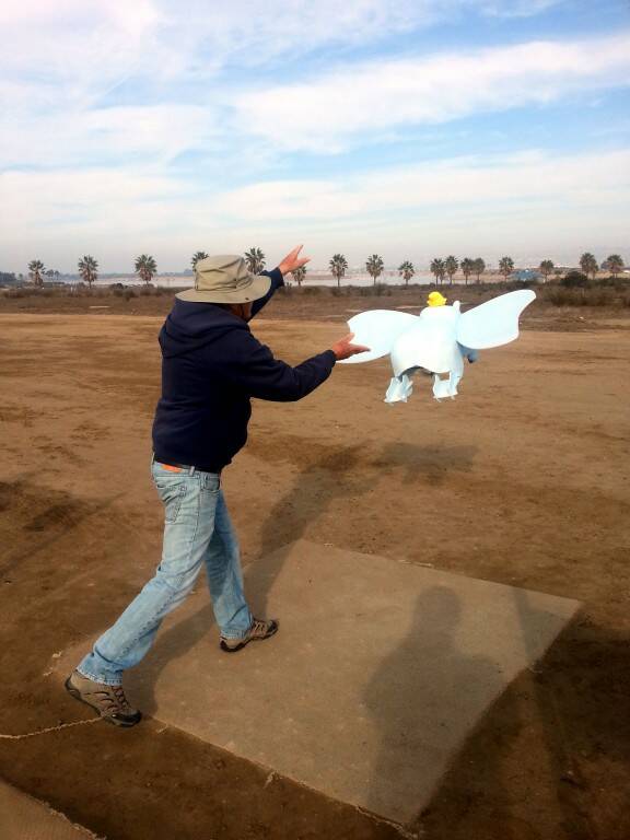 Flying elephant 02.jpg