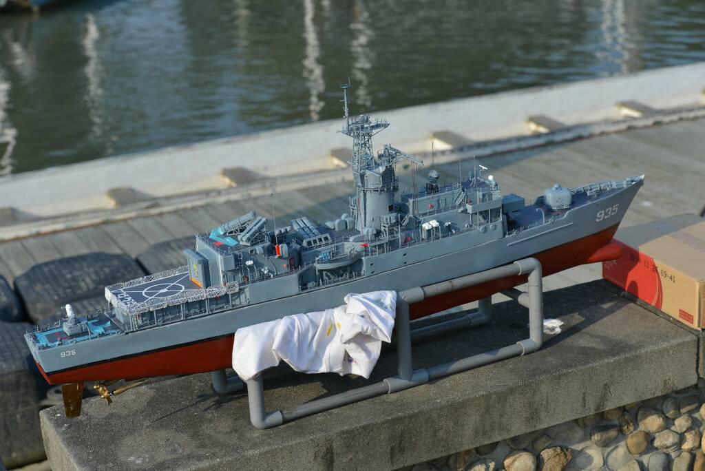 221.JPG