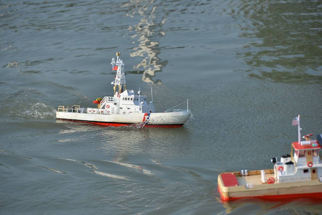 228.JPG