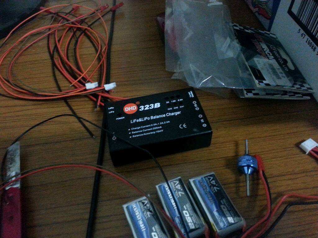 323B充電器
