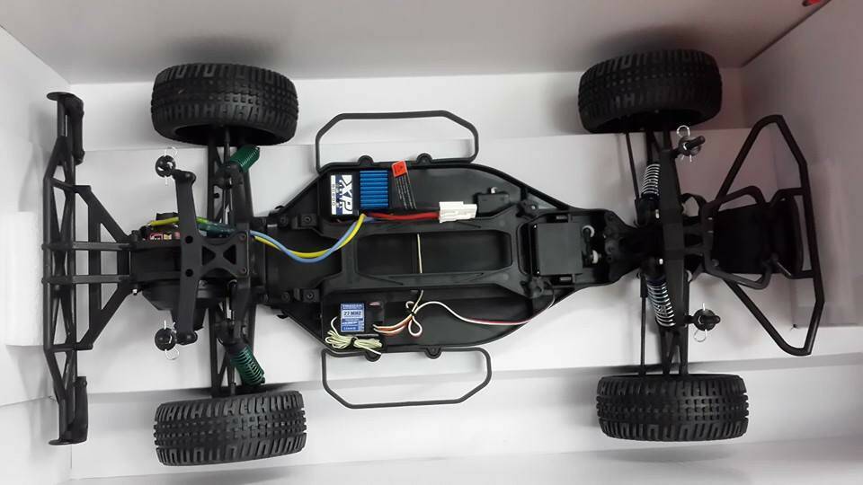 644128_576319832434929_1406964335_n.jpg