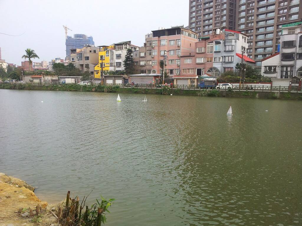 台北汐止金龍湖