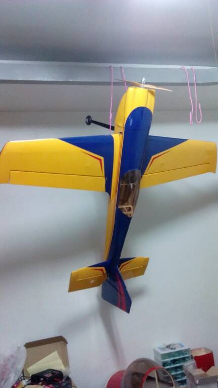↑ MSR70- 級、馬達 500KV 值、電變 80A 、接收 FUTABA R2008S 、便宜賣 6000 元 , 回去裝接收電池和 6S 電 ...