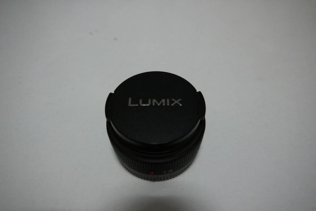 14mm F2.5