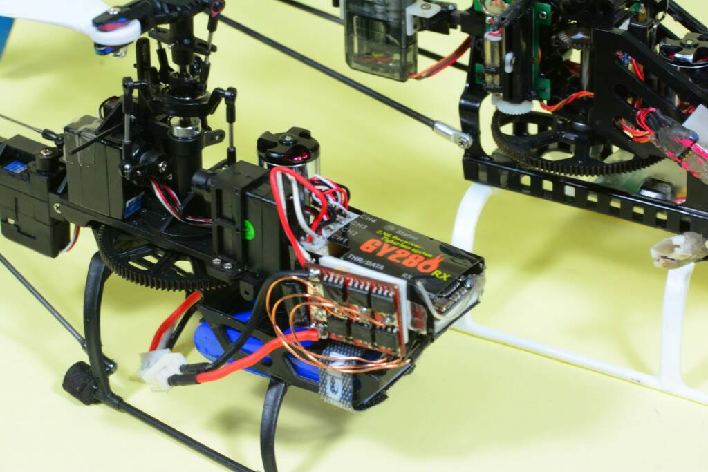 V120D02S 全備飛行重量 108g