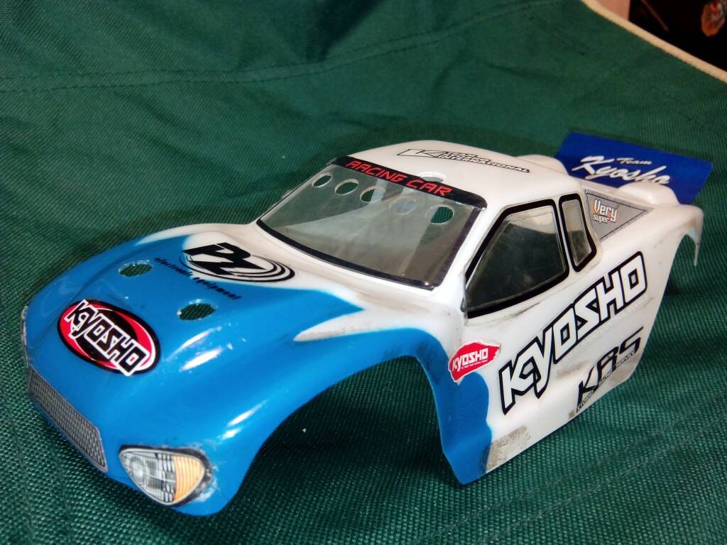 1/16 Kyosho競卡硬殼 300