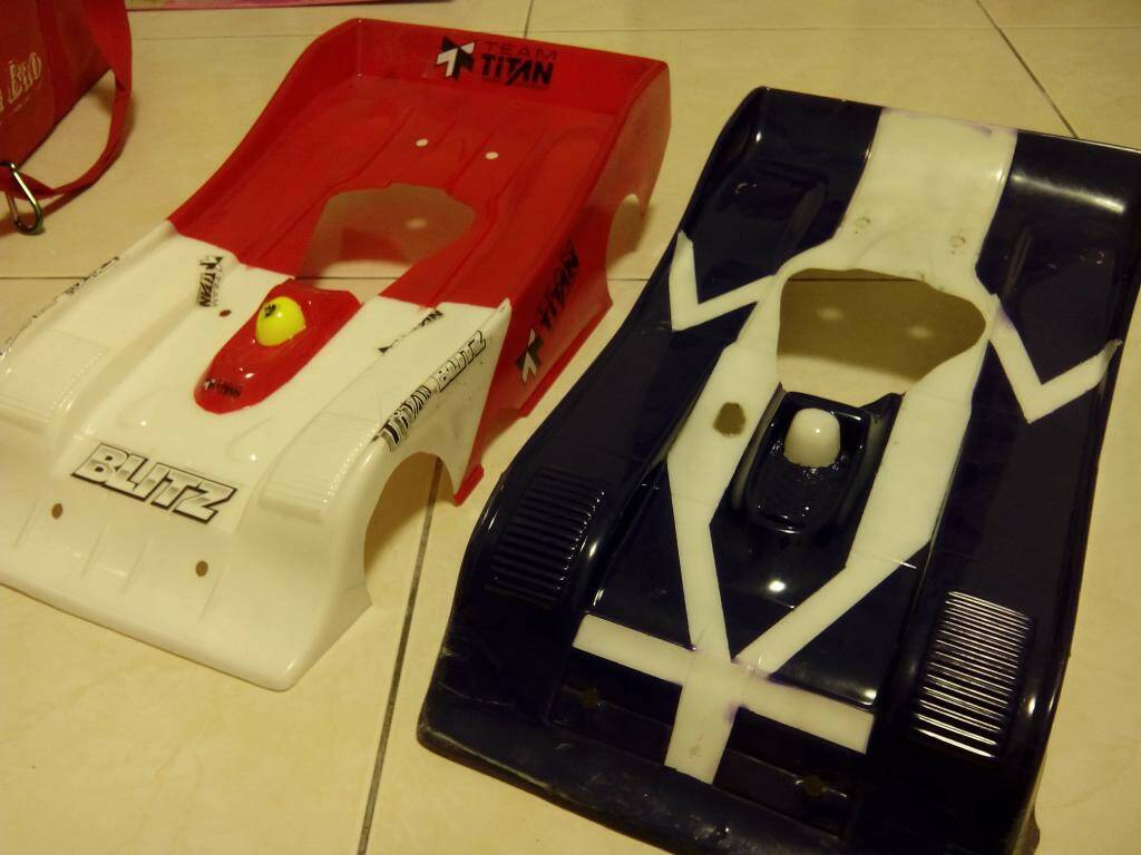 1/8蛇仔車殼 紅的400藍的200