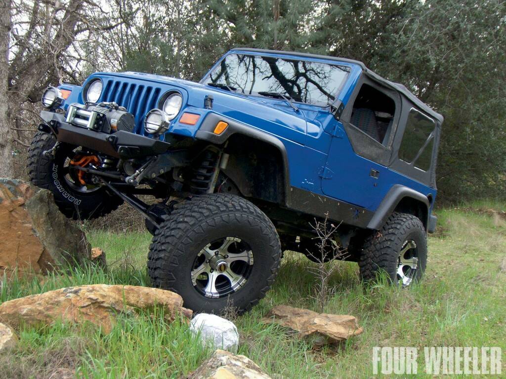 129_1006_02 four_wheeler 1997_jeep_wrangler_tj_wheelbase_stretch before_conversi.jpg