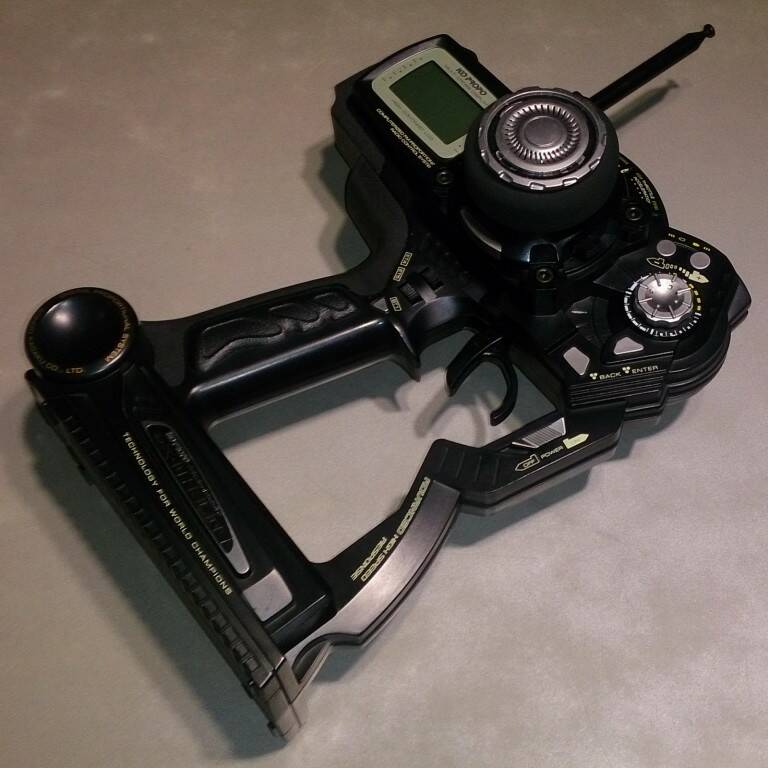 遙控器全身照
