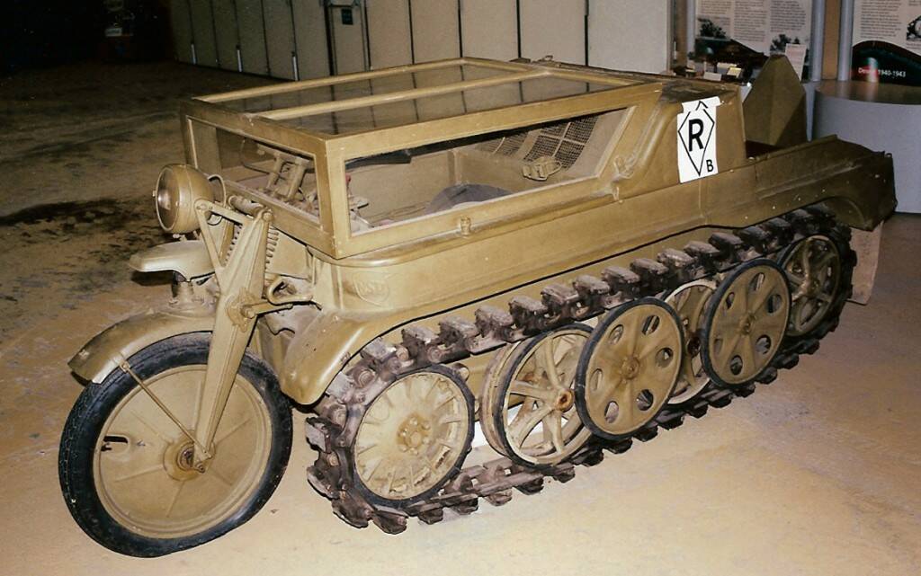 KETTENKRAD   3-ww2shots-army.jpg