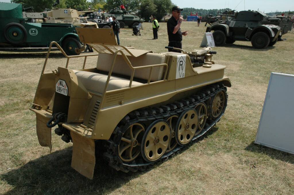 Kettenkrad (10).jpg