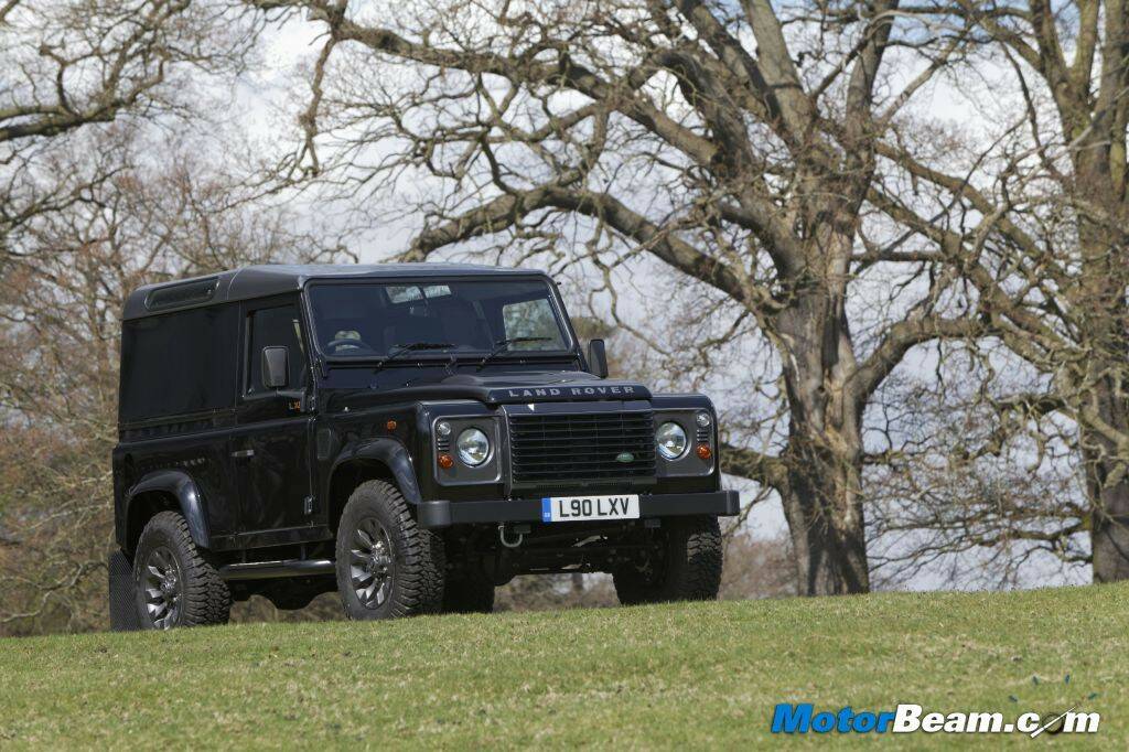 500x340x2013-Land-Rover-Defender-Review.jpg.pagespeed.ic.tuGbtaTnx1.jpg