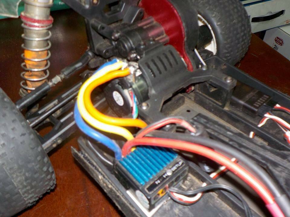 1622871_812186405462431_569792823_n.jpg