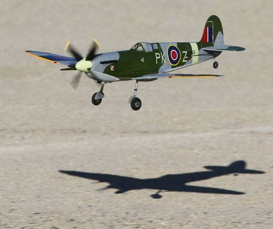 123218_BK_UMX_Spitfire_Mk_IX_RTF_AS3X_403_mm_Parkzone___Horizon_Hobby_PKZU210081.jpg