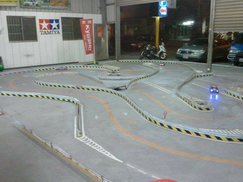 418304_408346362514671_732023855_n.jpg