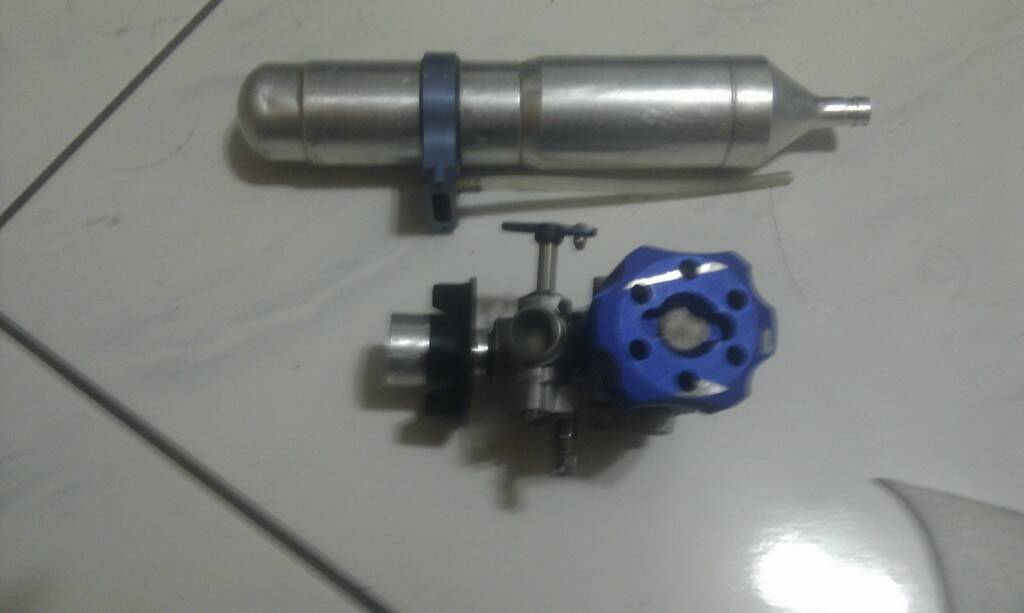 OS 50SX-H含FUN TECH排器管引擎買來發動幾次未磨開售4000元  