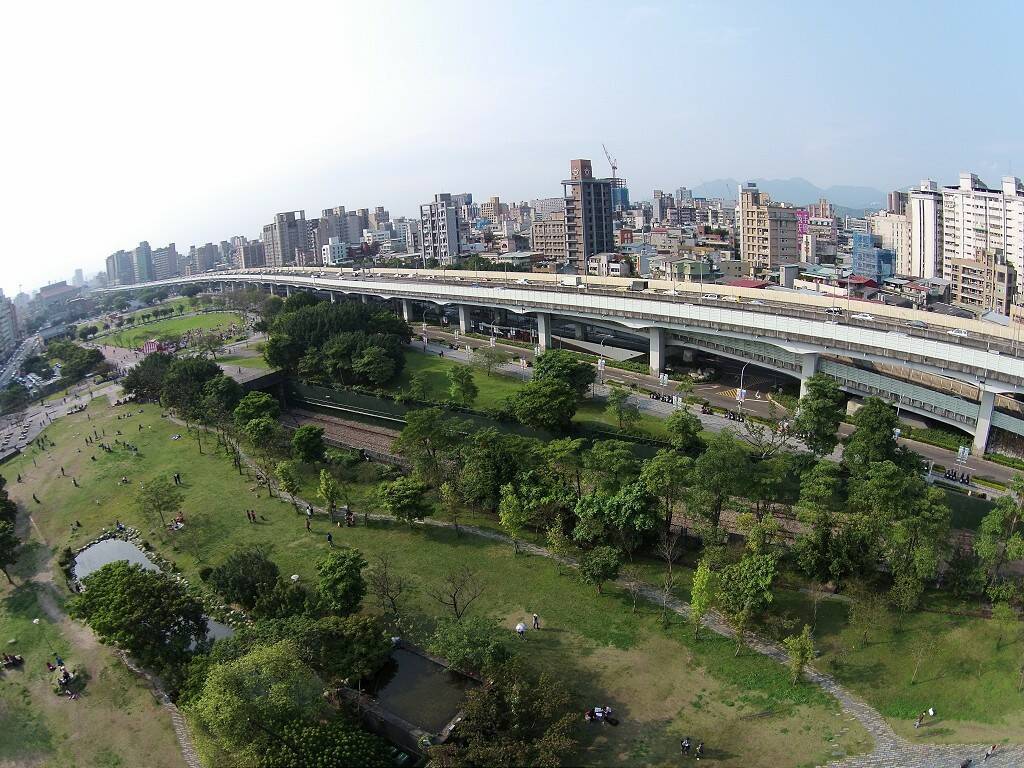 DJI00013-1024.jpg