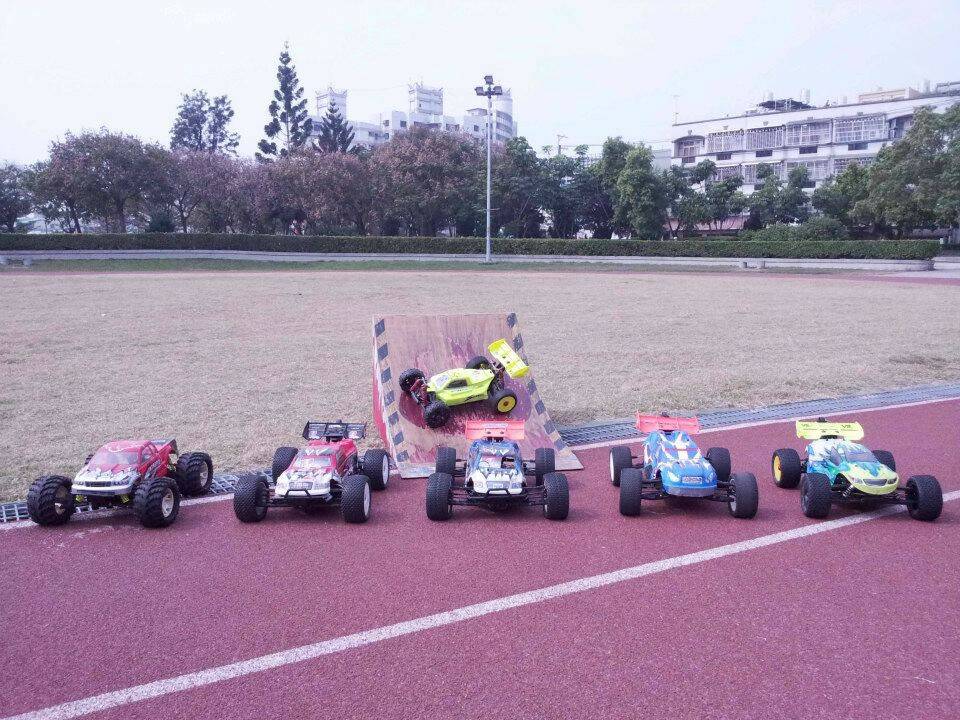 250757_546882725330103_138633953_n.jpg