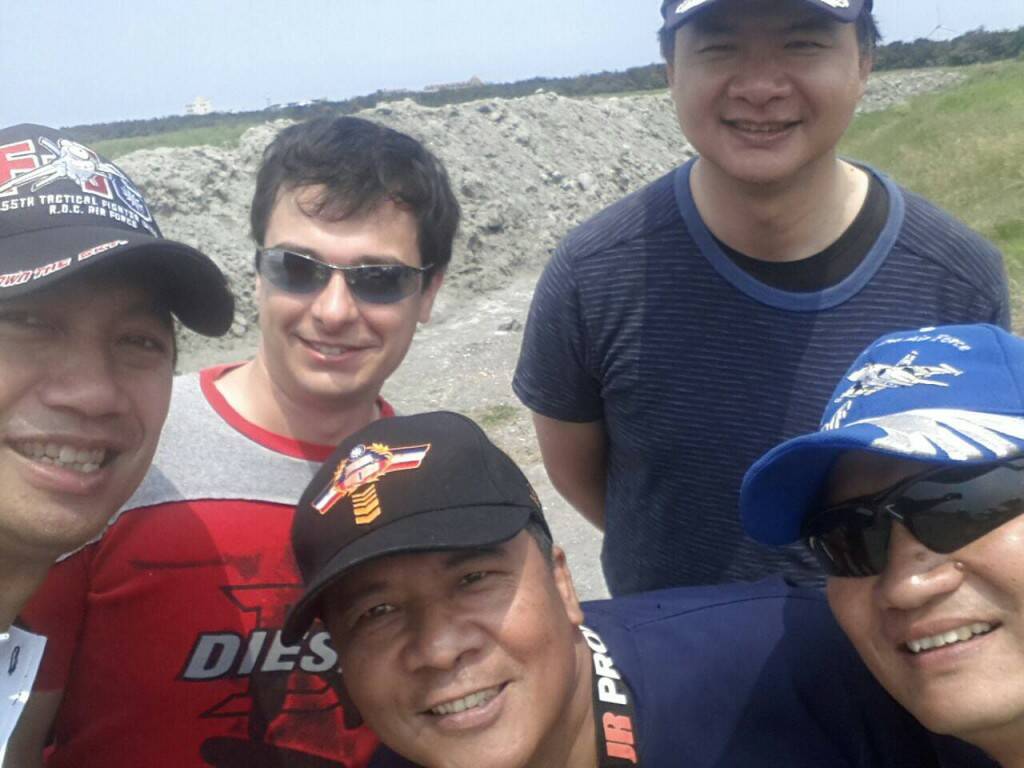 這是彰航第一張基地自拍照嗎