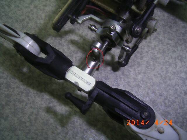 注意!!紅色圈內螺絲位置