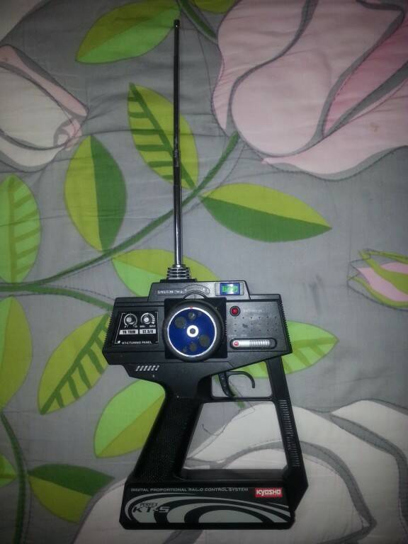 KYOSHO搖控器KT-5