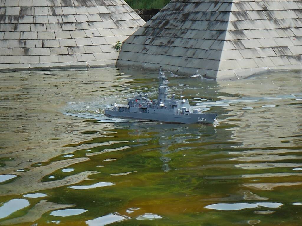 S0355545.JPG