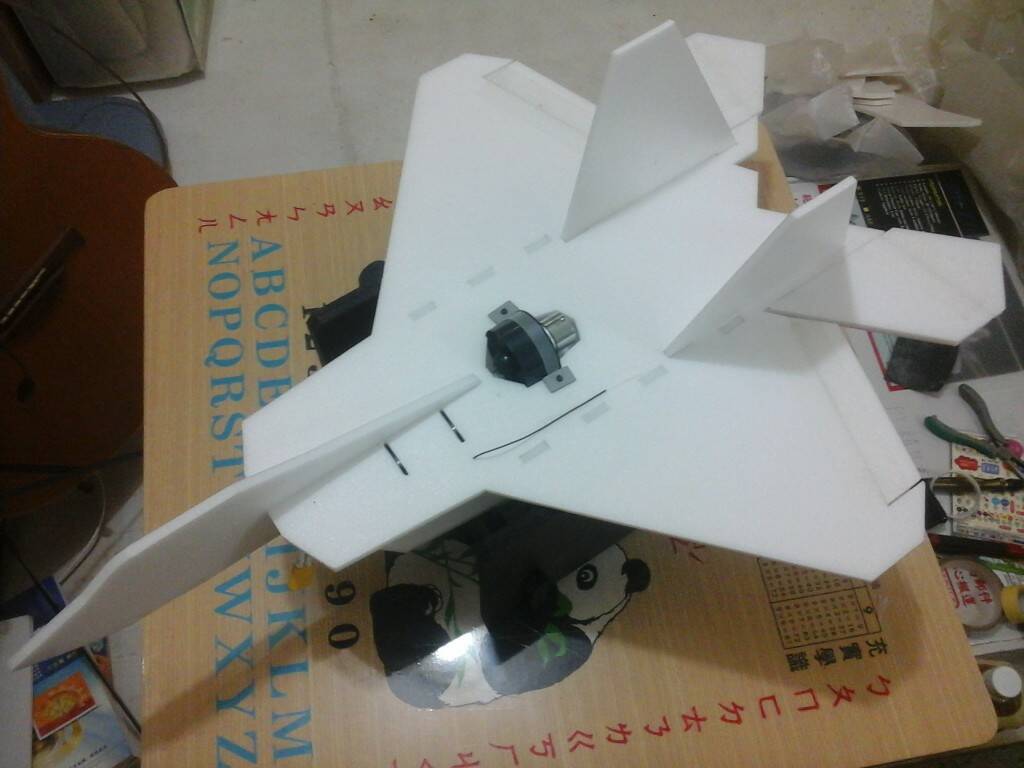 手工DIY F-22 with RC50/05