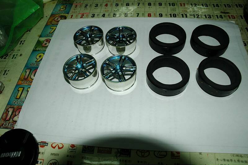 火花甩尾胎皮2顆用過2顆全新