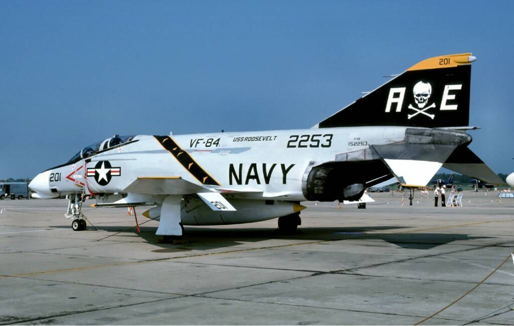 F-4-2.jpg