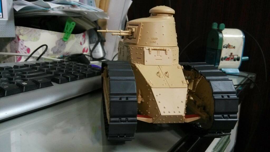 簡直就是道地的拖拉機~~