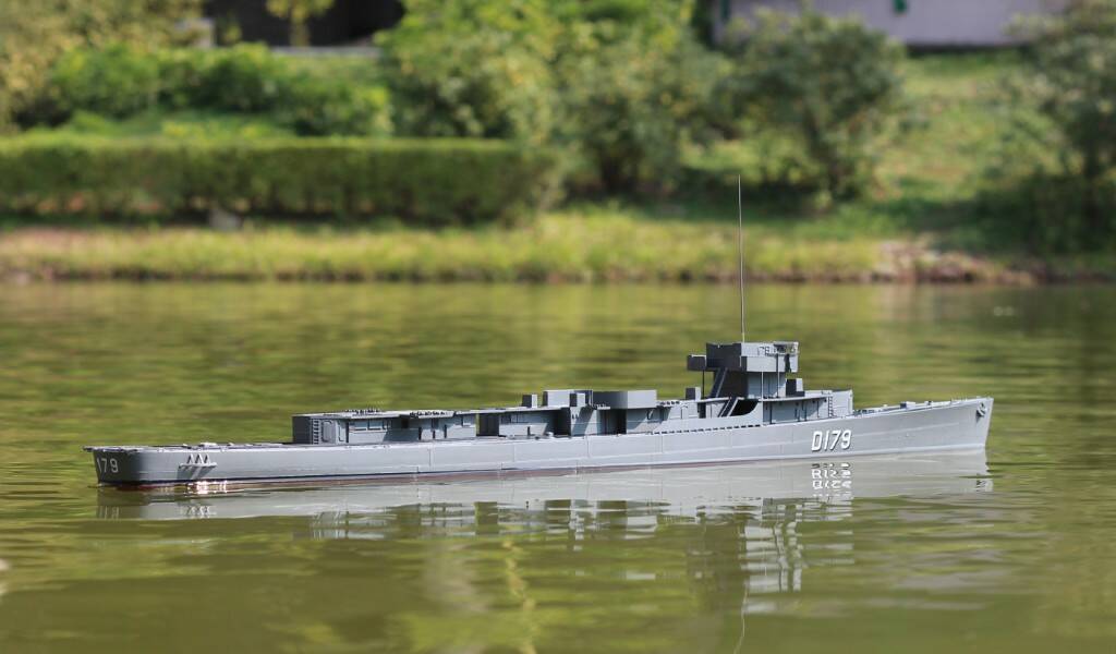 D179-006.jpg