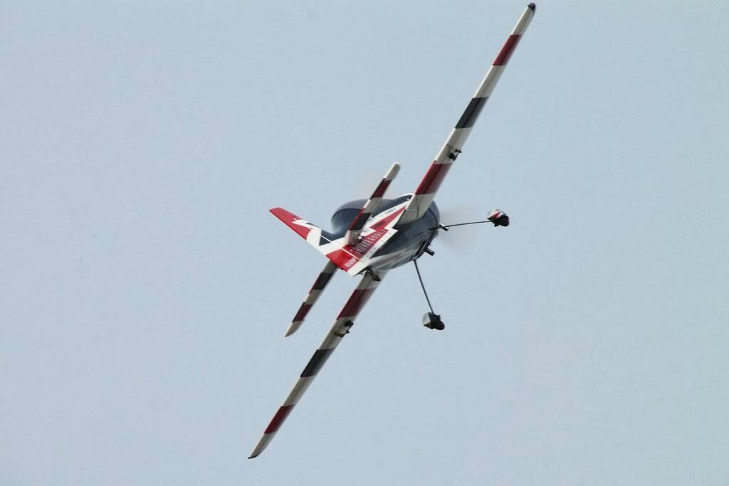 214630gax0itya7vbxjfbe.jpg