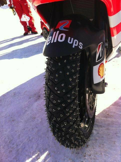 Ducati-Desmosedici-snow-tires.jpg