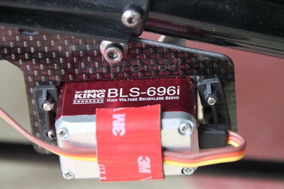 SERVO KING BLS-696i-1.jpg