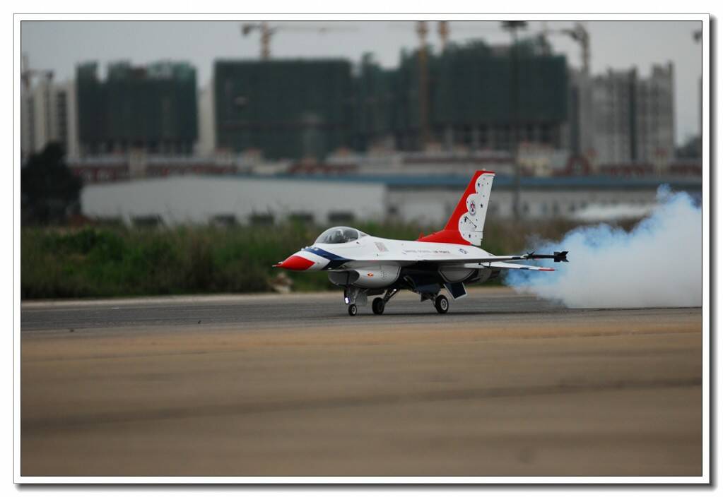 234007lrq4t4adlkadslyy.jpg