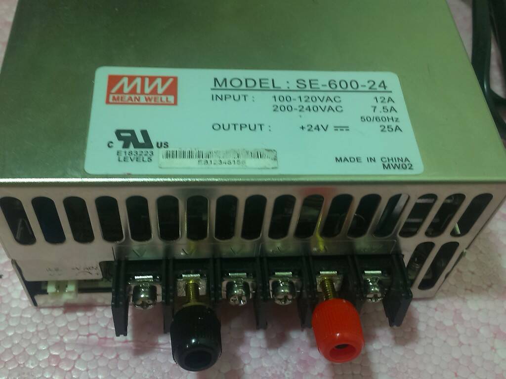 明緯SE600W電源供應器
