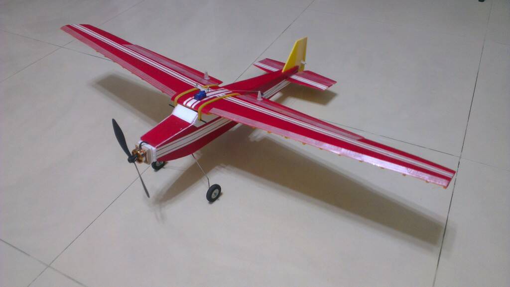 第六架高翼練習機，機翼加長版