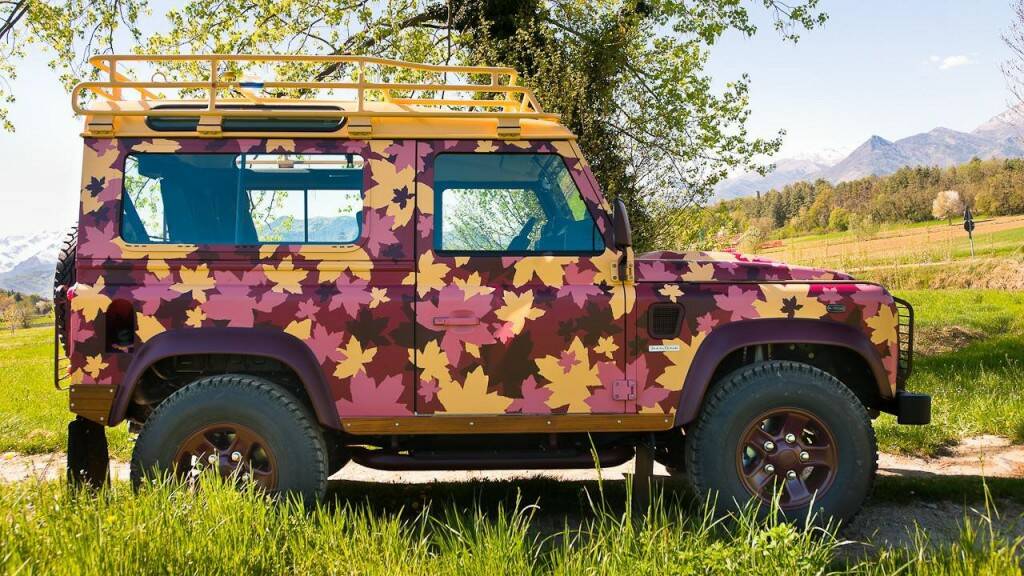 land-rover-defender-vineyard2.jpg