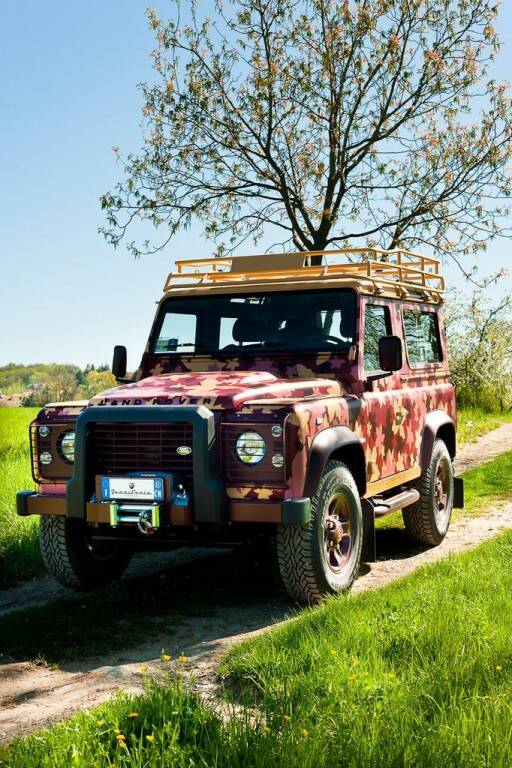 land-rover-defender-vineyard5.jpg