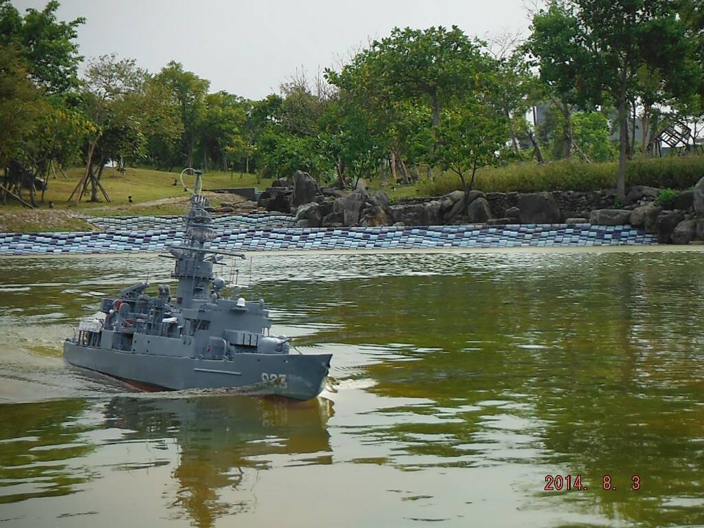 S0515726.JPG