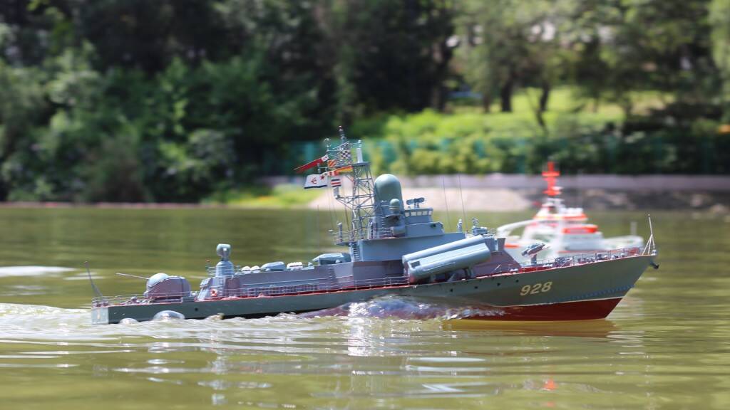 Boat 206.jpg