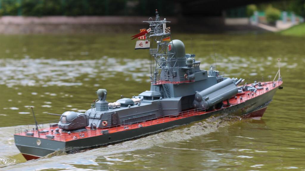 Boat 228.jpg