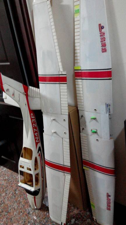 cessna182.jpg