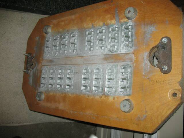track link mold