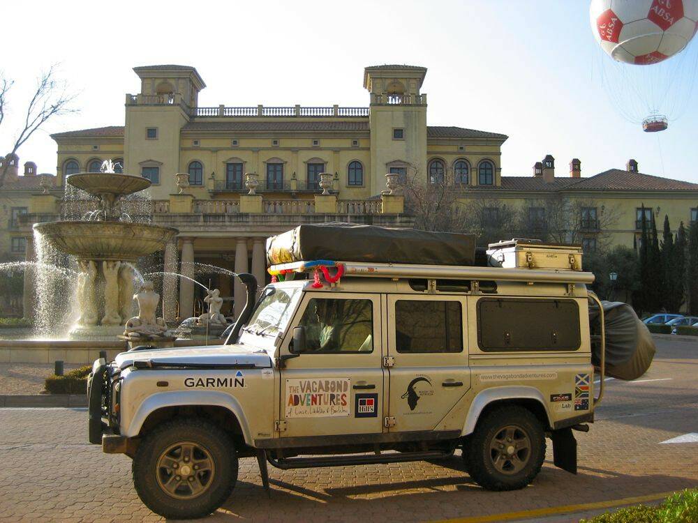 Land-Rover-Defender-110-out-front-of-Johannesburg-Monte-Casino.jpg