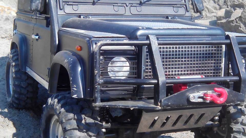 DEFENDER.4.jpg