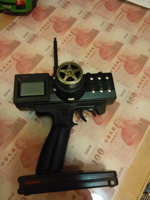 3PJ 不知好壞 通電有亮  550元(吳發射接收模組)