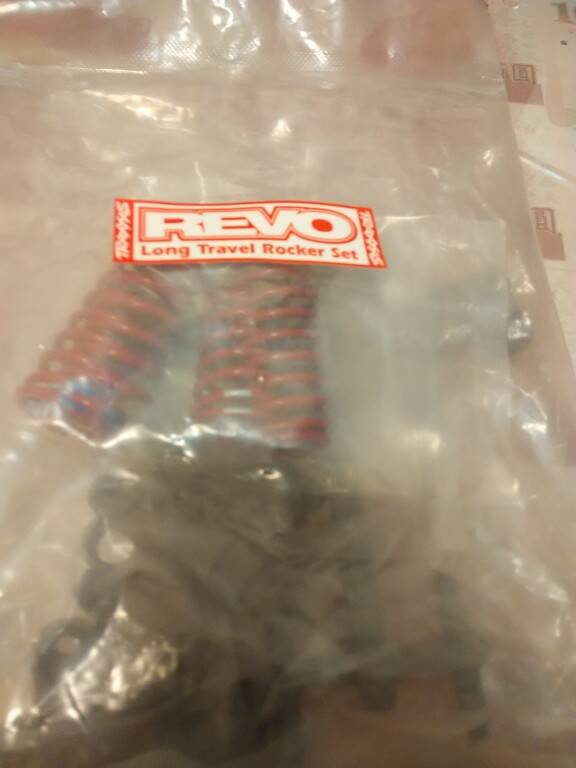 REVO 避震器零件  800元